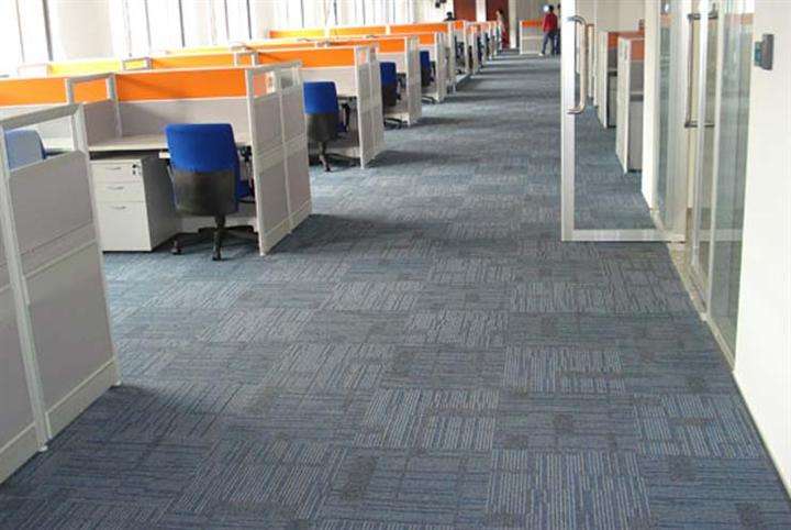 上海装潢公司介绍办公室地毯该如何保养