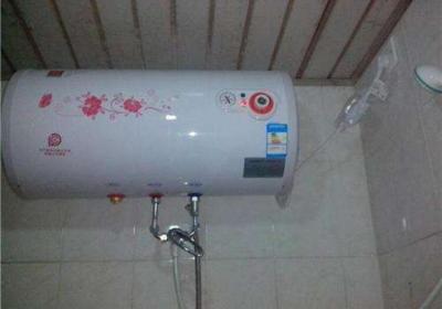 热水器安装高度尺寸图（热水器的安装高度及安全距离）